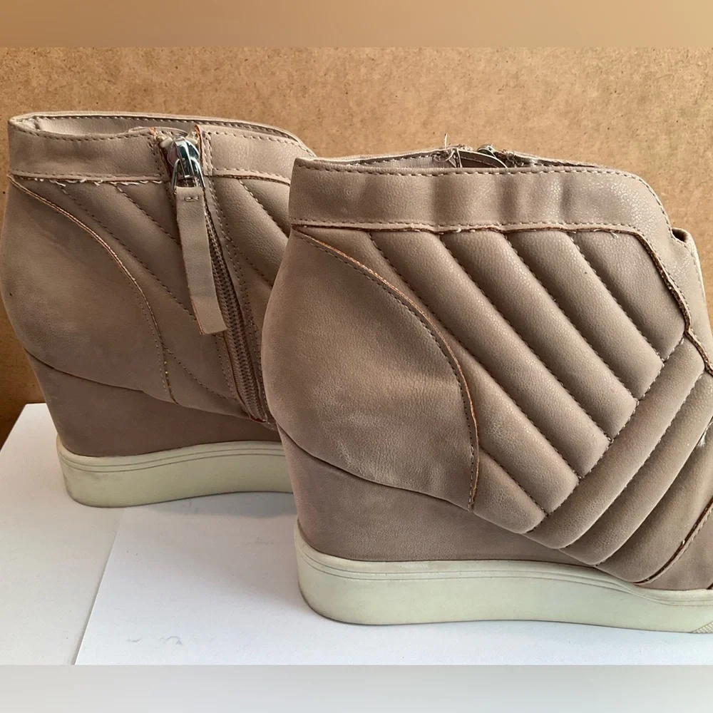 MIA excellent used